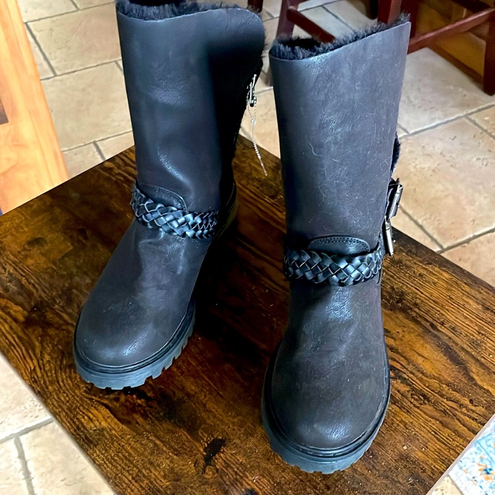 Brand New never worn black boots. Ladies size 8. Fur inner suade outer